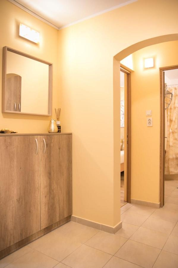 Golden Apartment Baneasa بوخارست المظهر الخارجي الصورة