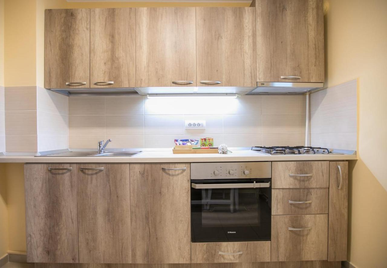 Golden Apartment Baneasa بوخارست المظهر الخارجي الصورة
